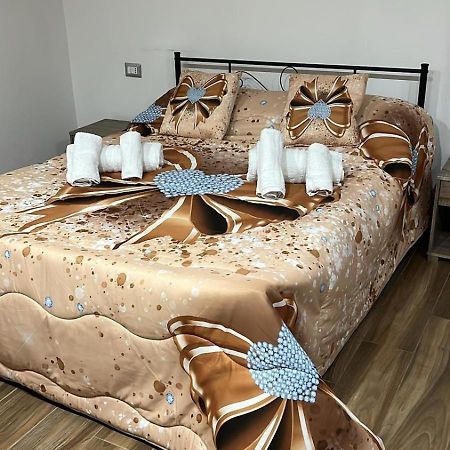 L'Oro Di Napoli Villa Exteriör bild